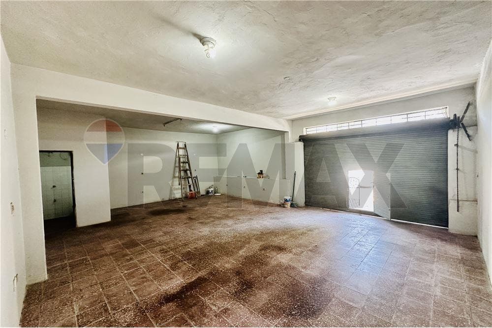 Salón comercial de 48 m2 a metros de esquina – San Lorenzo centro, foto 5