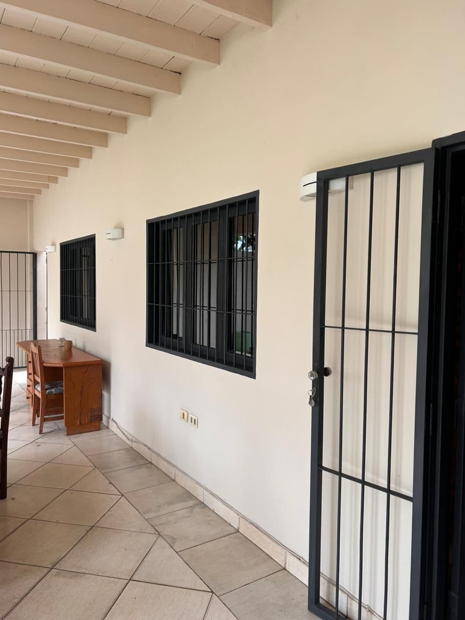 Hermosa casa en el barrio felicidad de lambare, foto 3