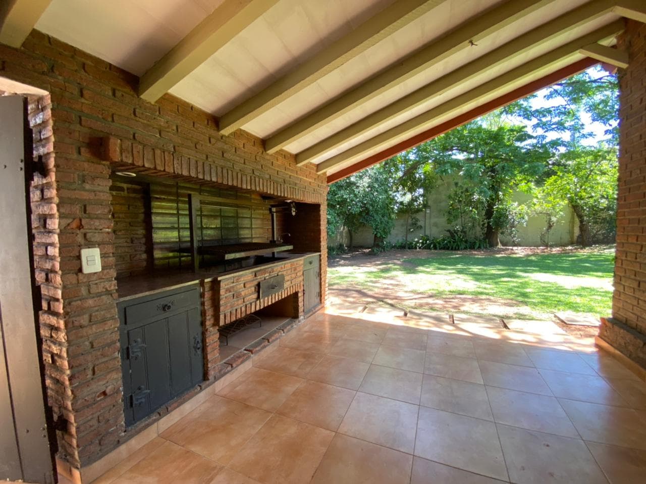 Hermosa casa en Villa Morra, foto 2