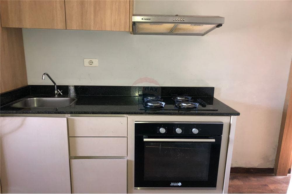 Amplio Dto. en 1er nivel para oficina o residencia — foto 3
