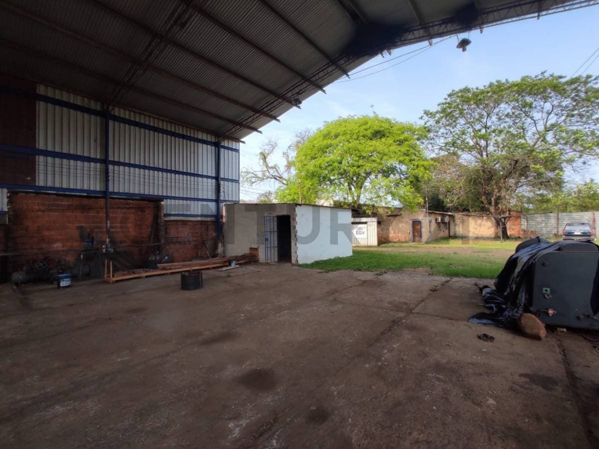 VENDE Tinglado con oficinas en Luque — foto 2