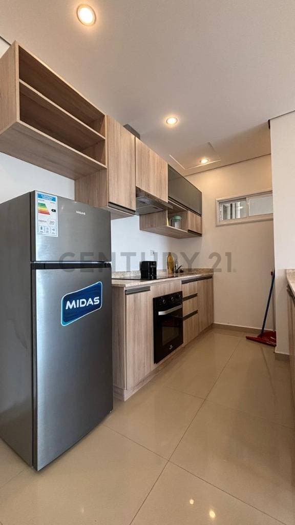 Departamento amoblado y equipado a estrenar s/ av. Gral. Santos — foto 3