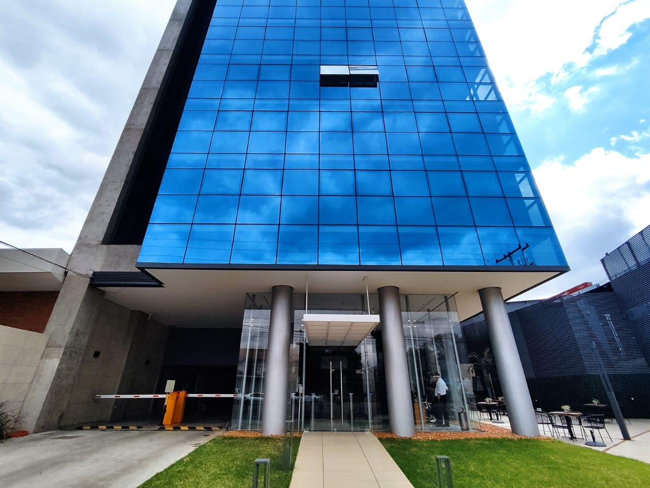 Alquilo Oficina Trading Park