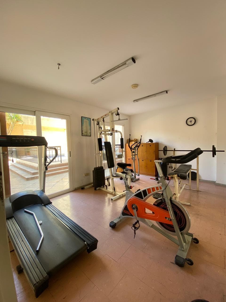 Zona colegio inter, bo Las Mercedes, en venta departamento de 3 dormitorios — foto 3
