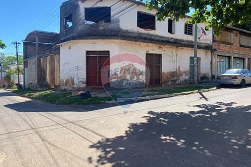Terreno en esquna stma.Trinidad, asuncion