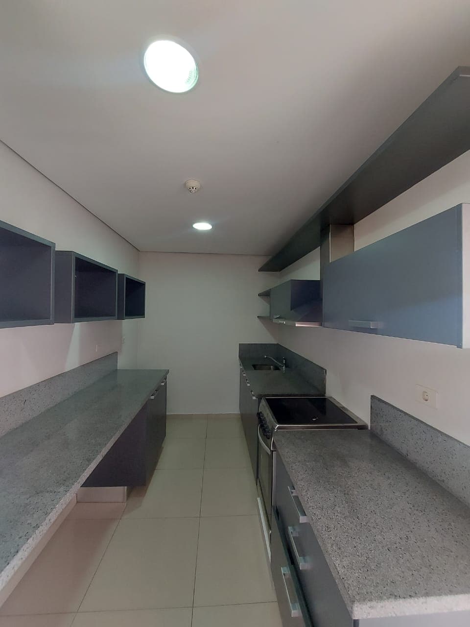 Hermoso y Amplio Dpto de 2 Habit en Villa Morra, foto 4