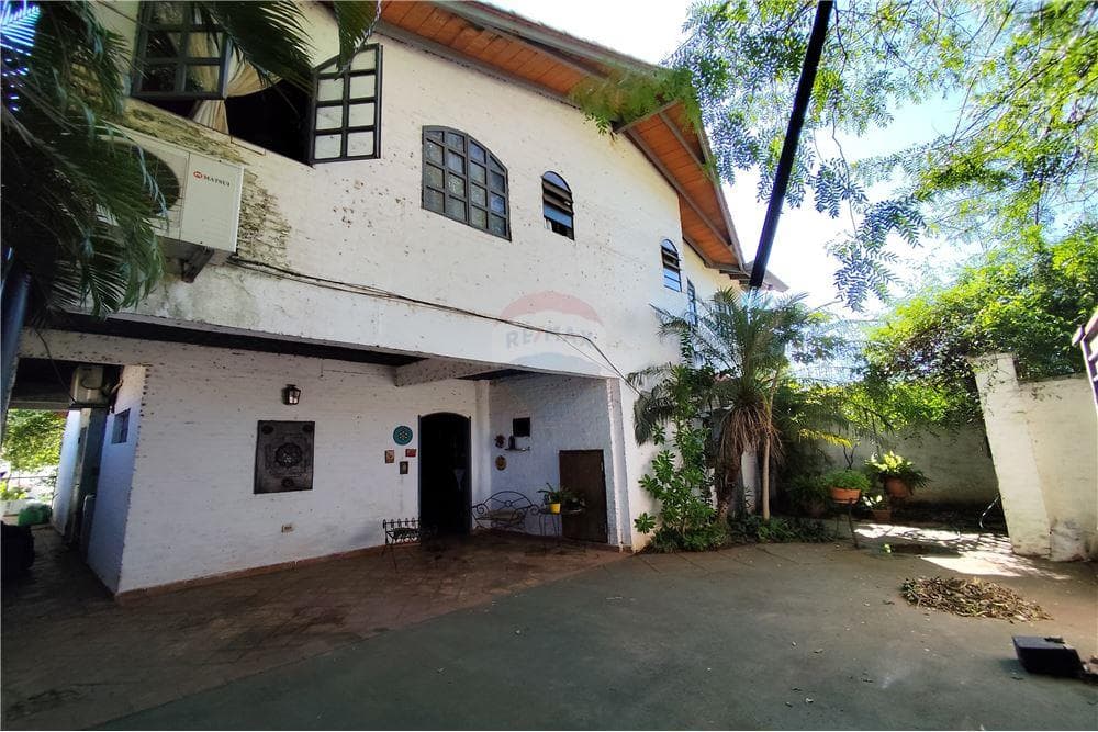 Lujo Clásico en Lambaré: Casa de Ensueño, foto 2