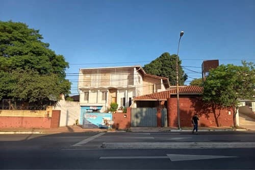 Casa 1643m2 San Vicente, Asunción