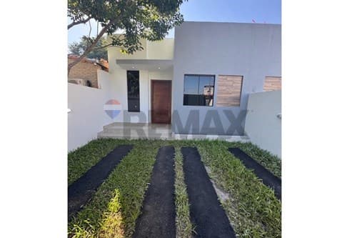 Casa - Venta - Luque, Central, Paraguay