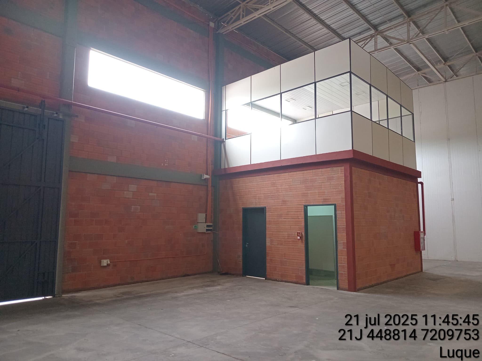 Deposito de 1.030 m2 en Luque‼️ C-1082 — foto 3