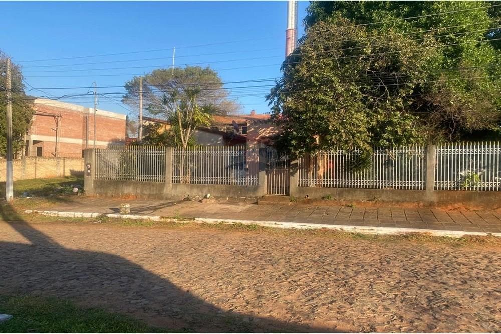 Terreno Con Casa A Demoler En Lambaré, foto 4