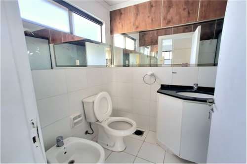 Casa-Venta-San Francisco y Emiliano R. Fernández, 4to. Barrio, Luque, Central, foto 3