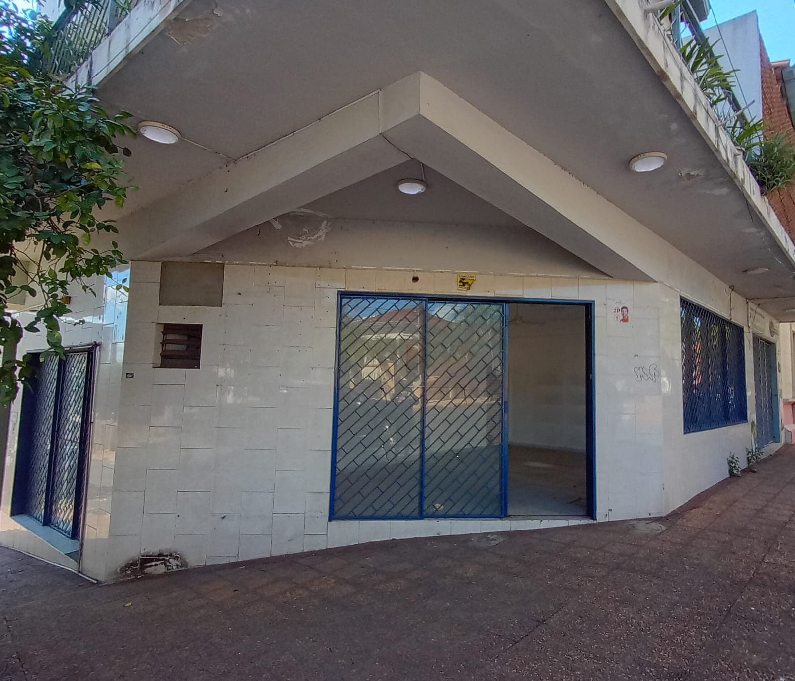 Alquilo local comercial en asuncion