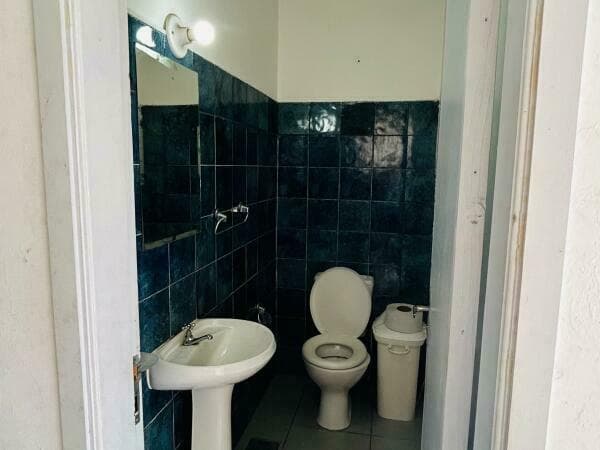 Edificio en santisima Trinidad, a 1 cuadra de artigas, foto 4