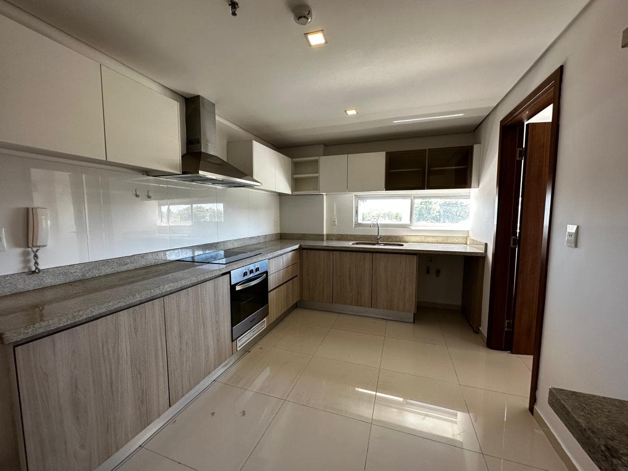 En Alquiler Departamento de 2 Dormitorios en Barrio Jara, foto 5