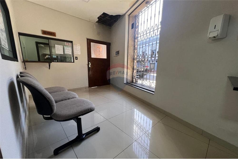 Oficinas corporativas premium en venta en La Encarnación con múltiples salas, foto 2