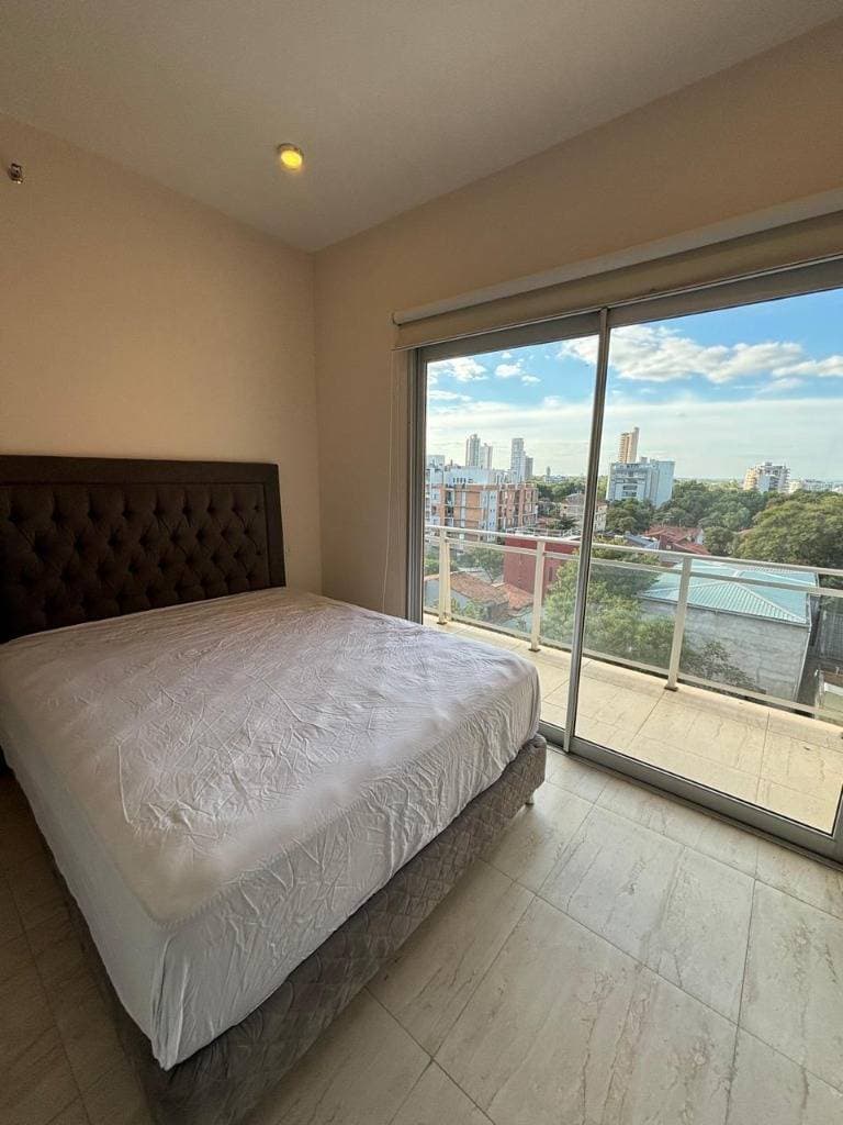 Departamento amoblado de 2 dormitorios en barrio Herrera, foto 3