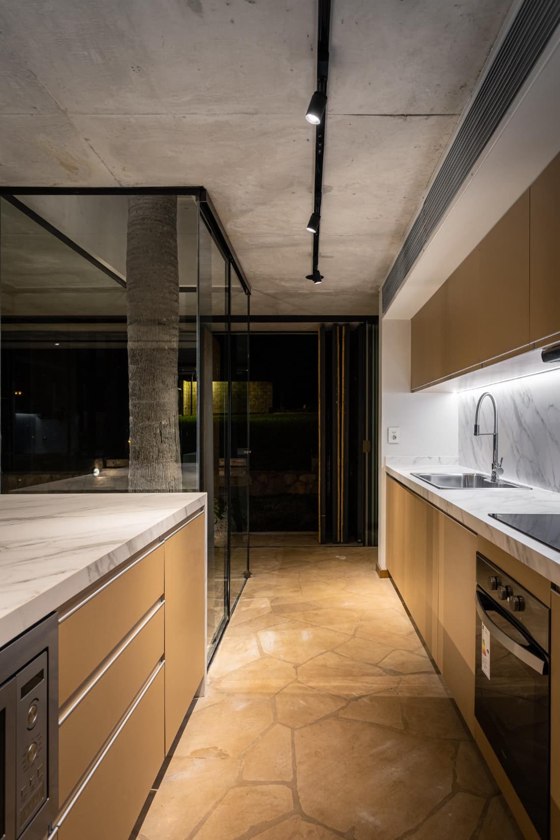 Residencia de diseño en ciervo cua - San Bernardino 3000m2, foto 4