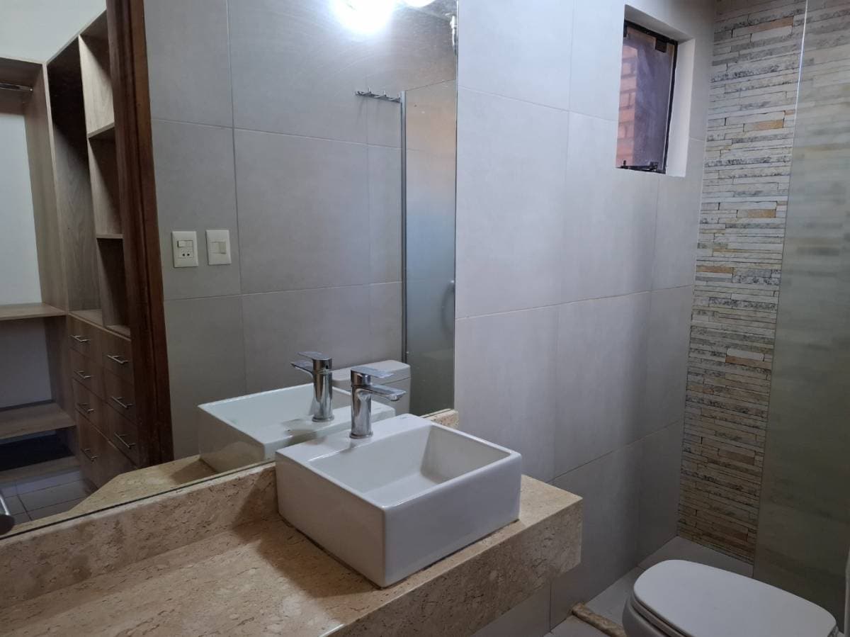 Duplex en barrio cerrado zona laguna grande San Lorenzo, foto 4