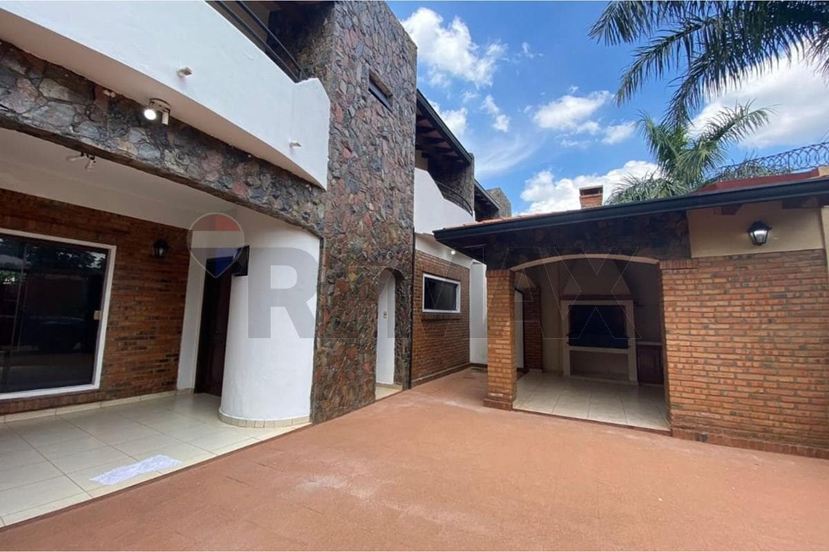 Duplex en Luque barrio laurelty, foto 2