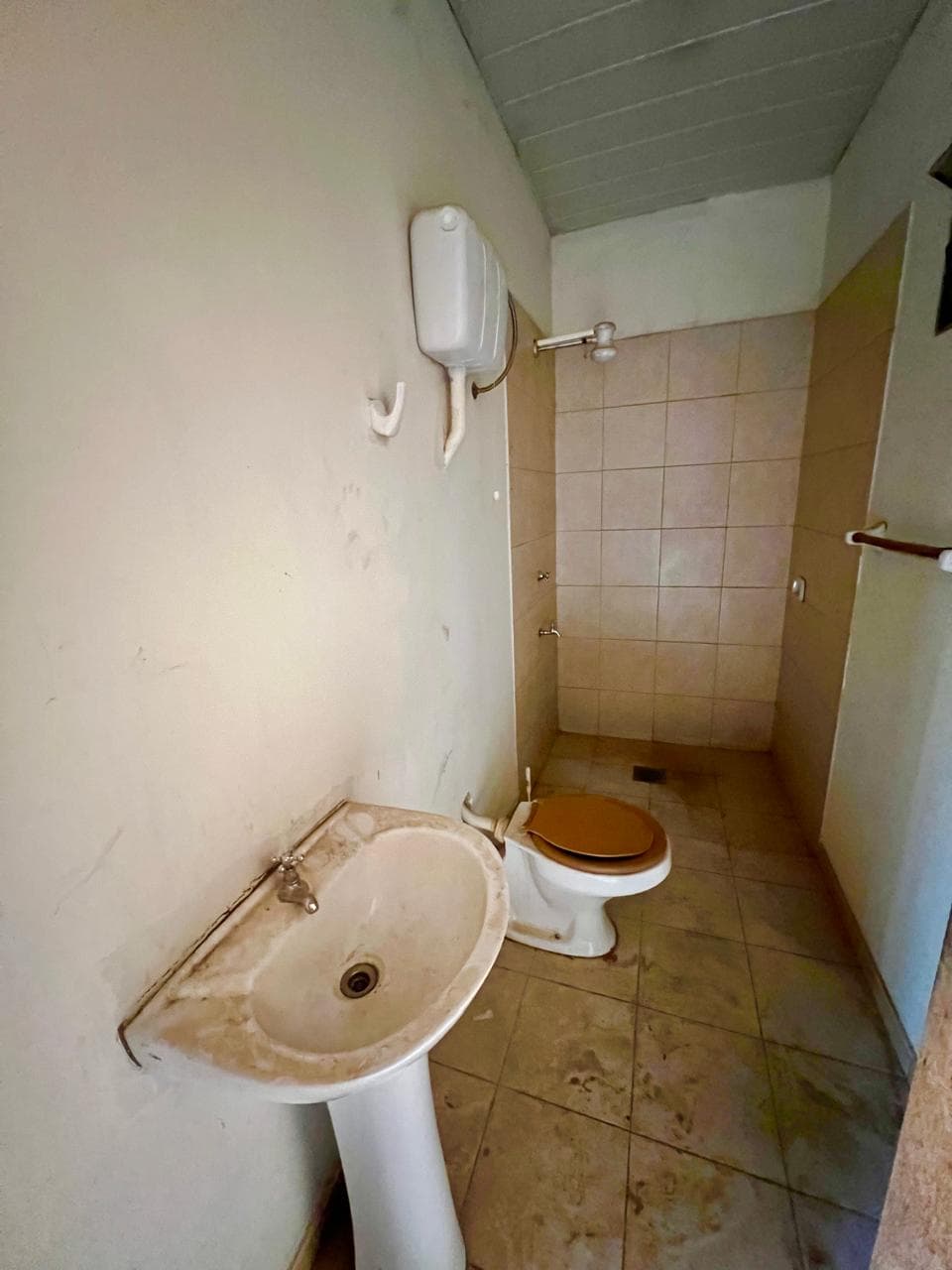 En Alquiler Depósito de 600 m2 en Mariano Roque Alonso A322, foto 5