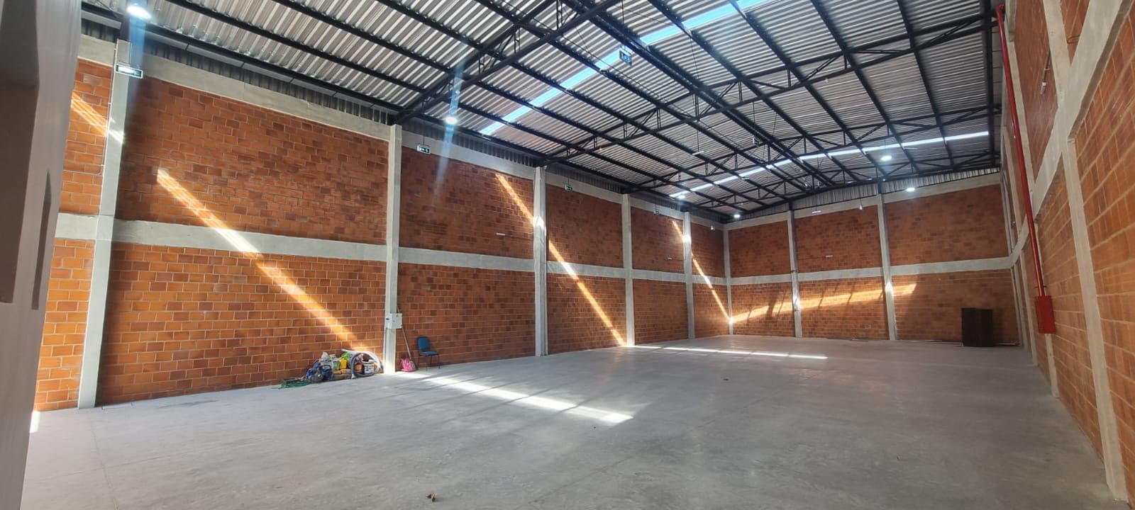 Galpón Disponible En Fernando de la Mora – Zona Estratégica 465m2 — foto 2