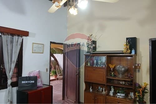 Casa en Fernando de la Mora, foto 3