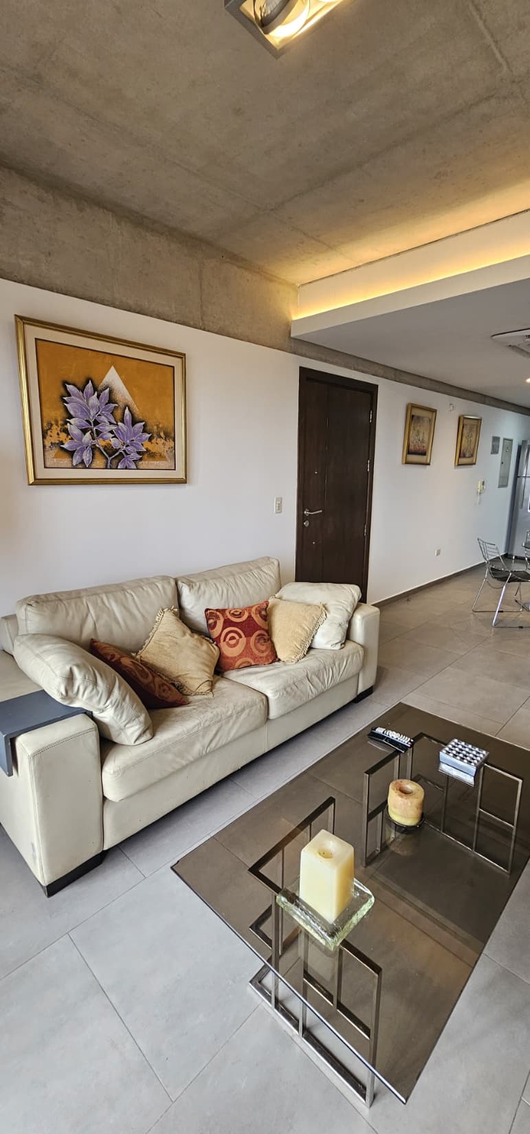 Departamento en Las Mercedes amoblada y equipada zona itaipu binacional — foto 2