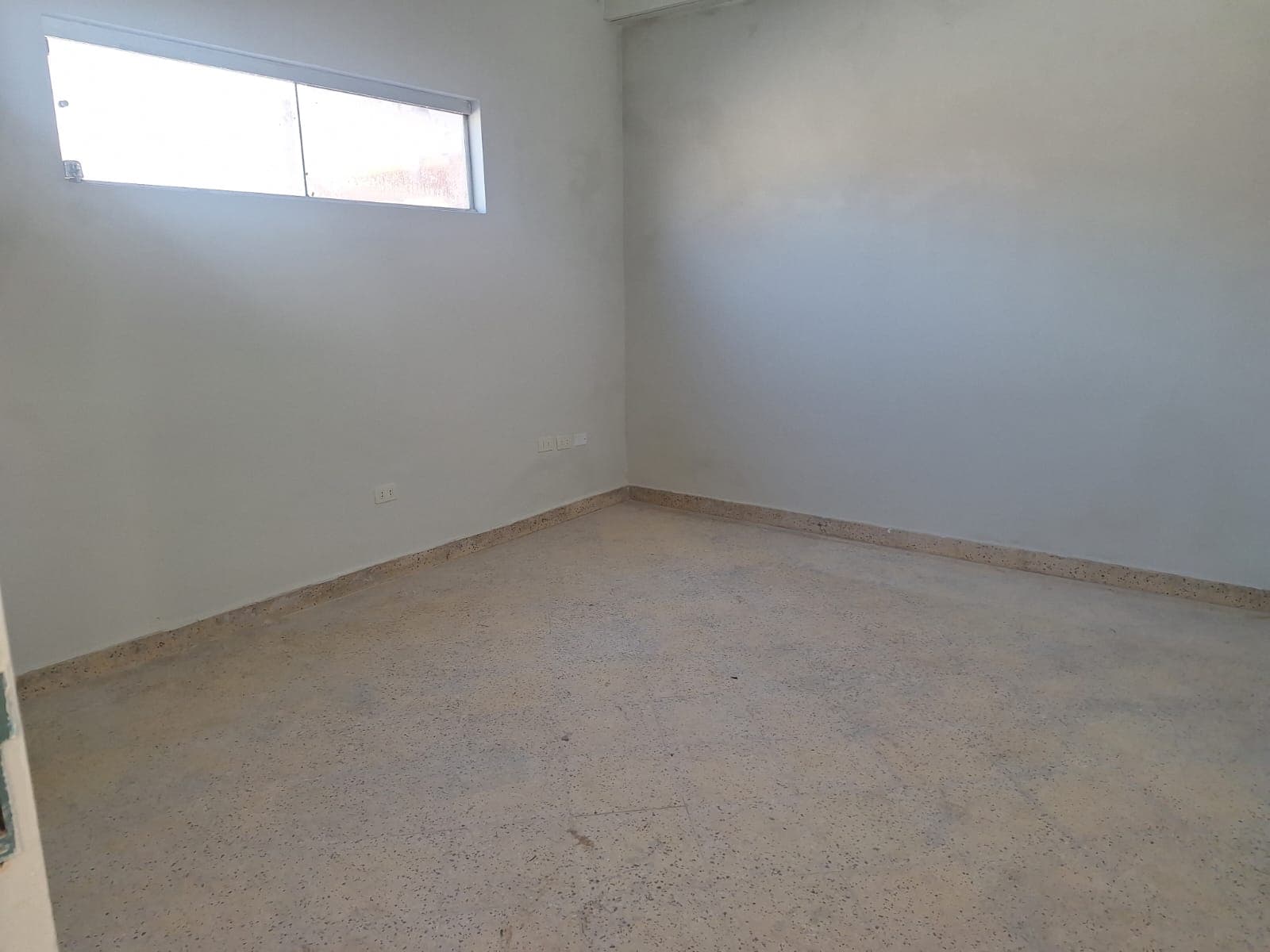 Planta Libre en Villa Morra cerca de Paseo Carmelitas, foto 4