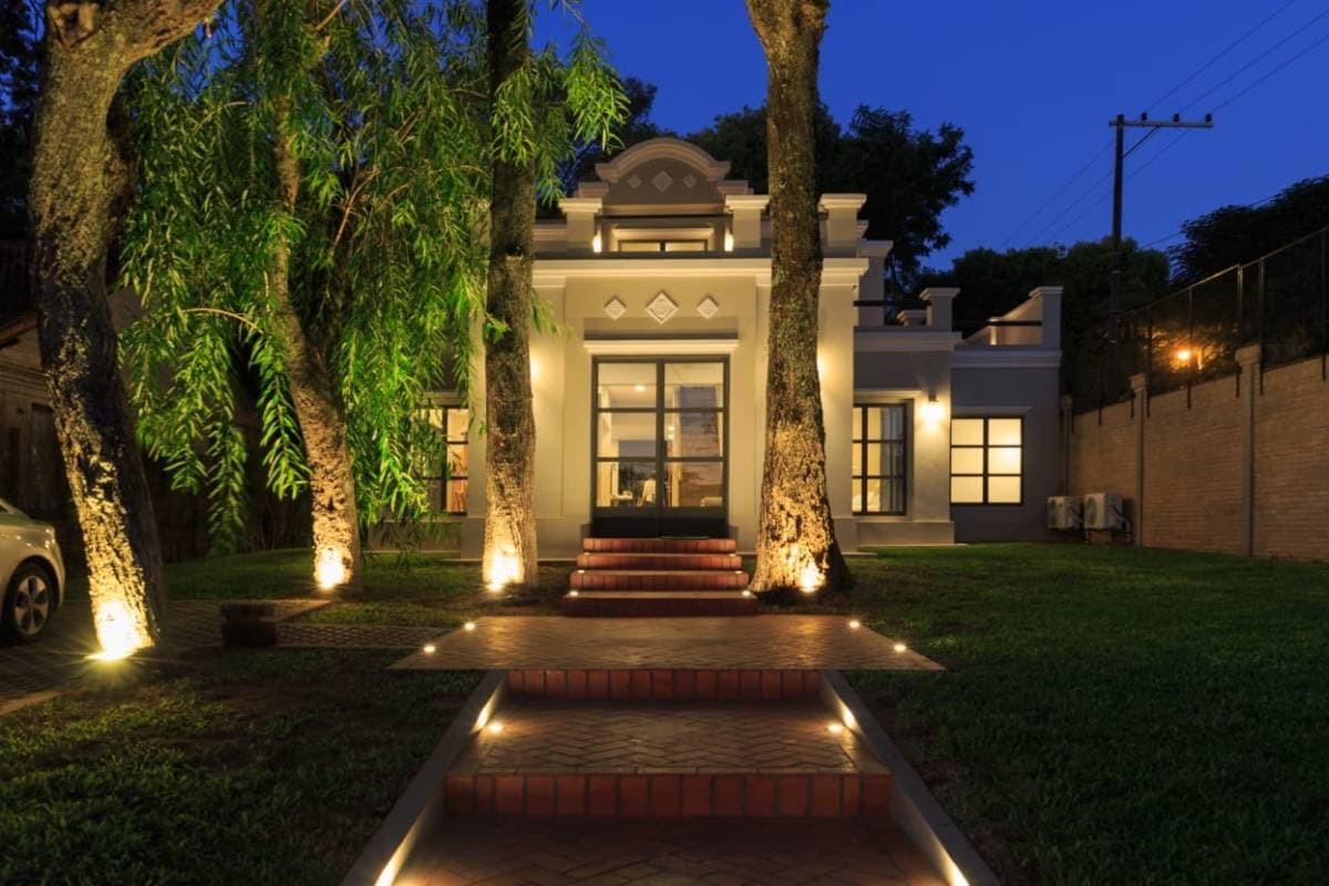 Vendo casa en barrio cerrado plaza de los mangos- lambare