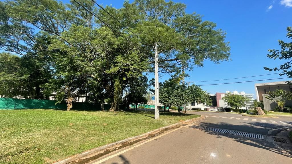 terreno en esquina con vista a la laguna en Aqua Village, foto 1