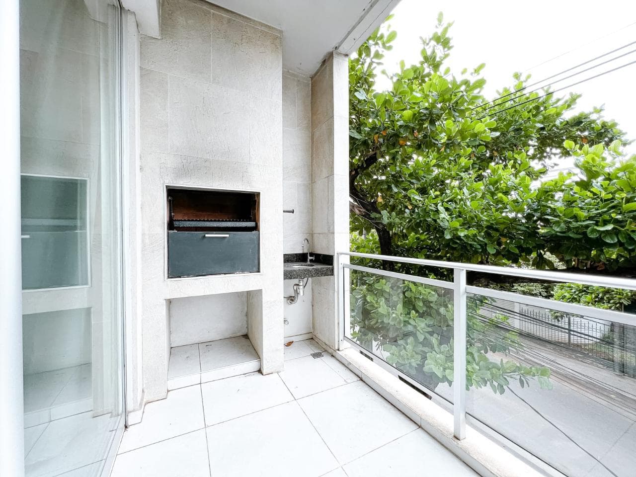 Apartamento de 2 dorm en suite + 2 cocheras zona bcp — foto 2