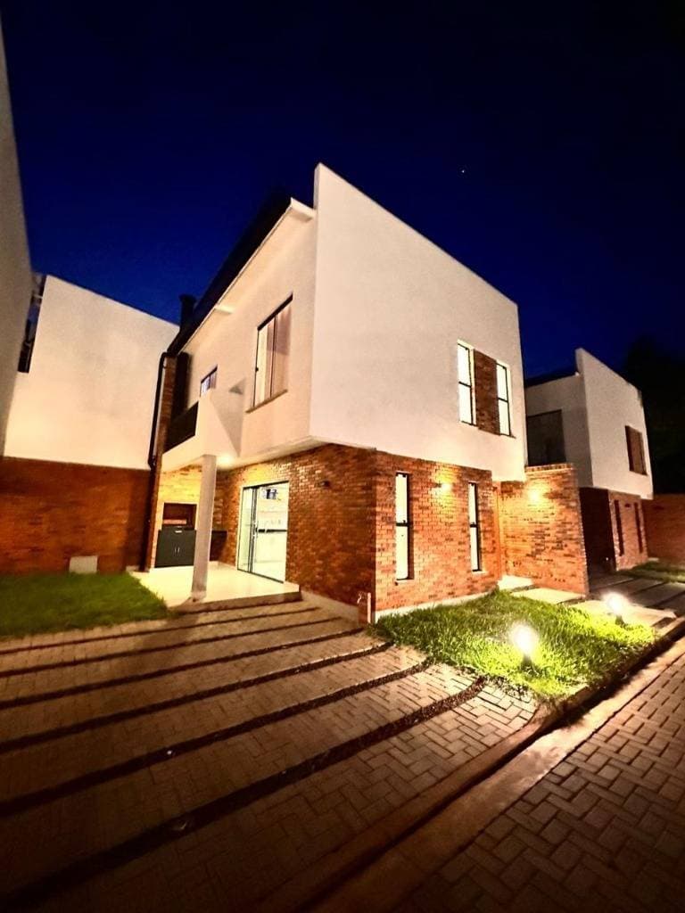 Duplex Amoblado en Luque, foto 1