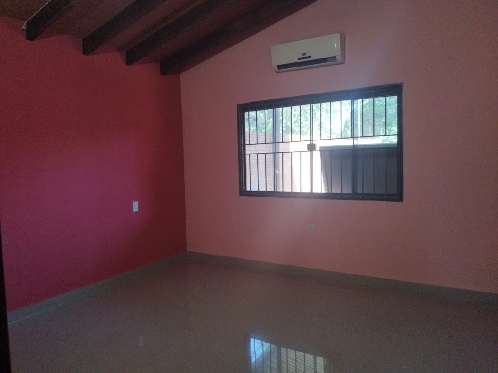 Vivienda en Ñemby Barrio Mbocayaty, foto 4