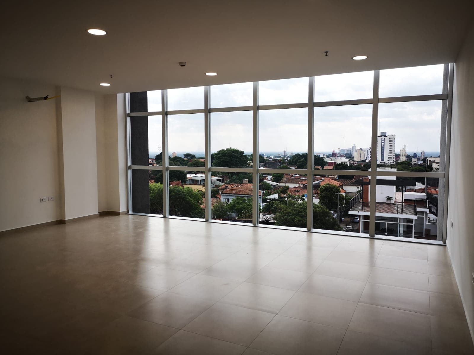 Oficina con gran vista a la ciudad, hoy alquilada!, foto 4