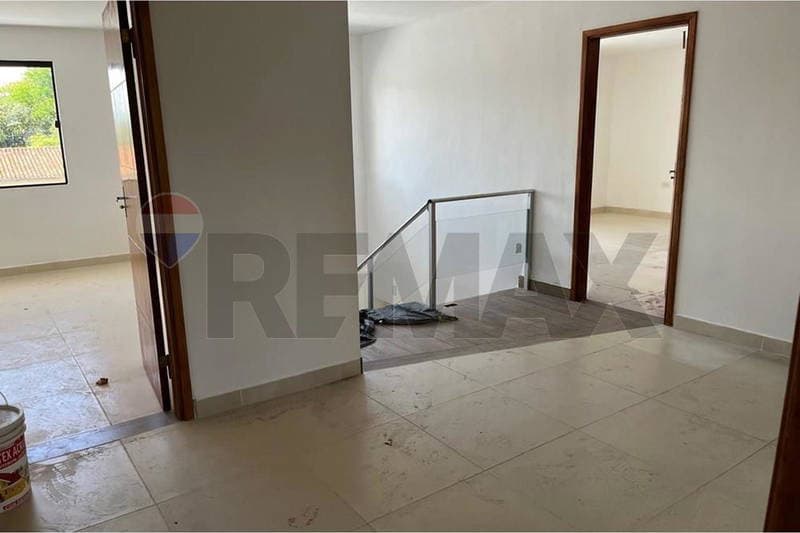 Casa - Alquiler - Lambaré, Central, Paraguay, foto 3