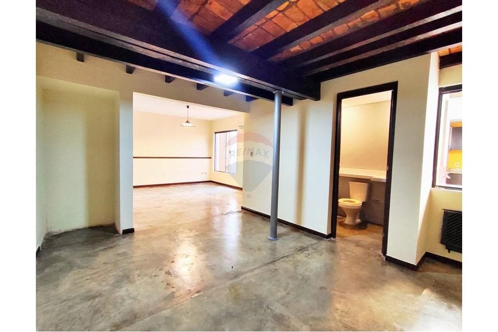 Casa en el centro de asuncion remodelada a nueva, foto 4