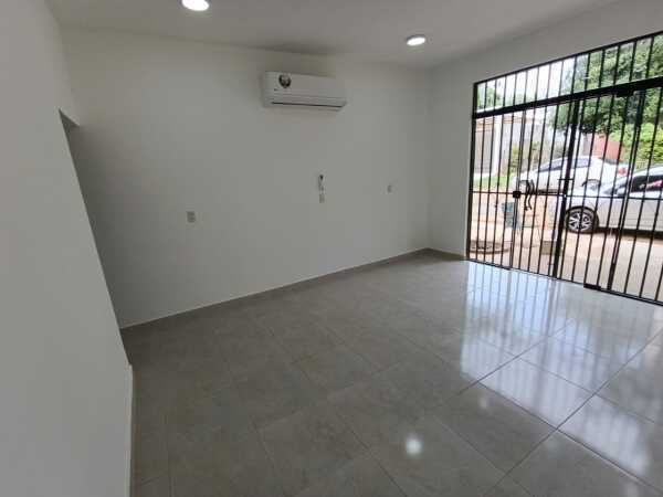 Salon comercial en laurelty en Luque — foto 2