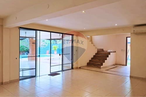 Casa con terreno de 1.000 M2 en Luque Loma Merlo, foto 5