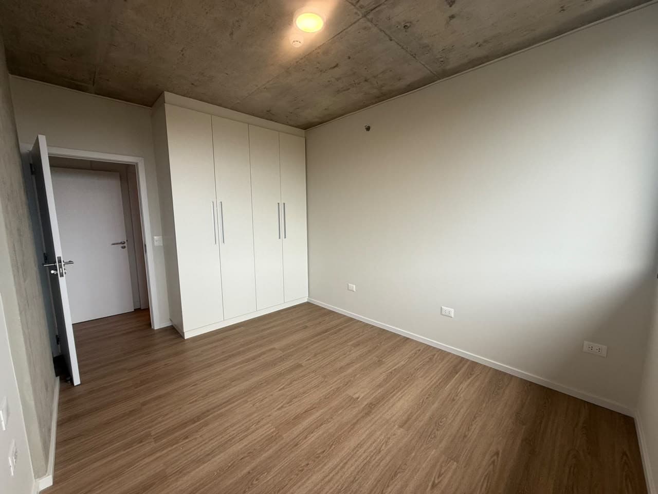 Alquilo departamento en laurus-barrio los laureles-asunicon
