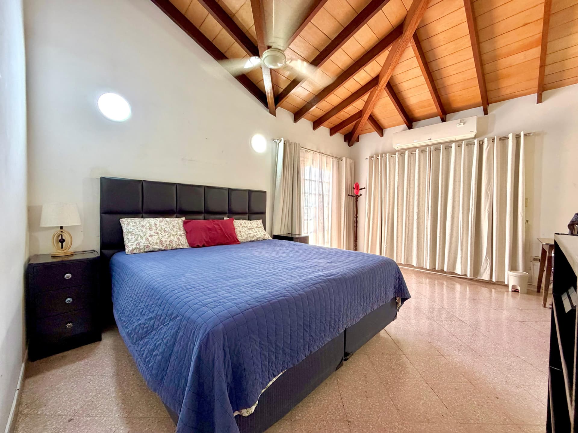 hermosa casa en Lambaré, foto 5