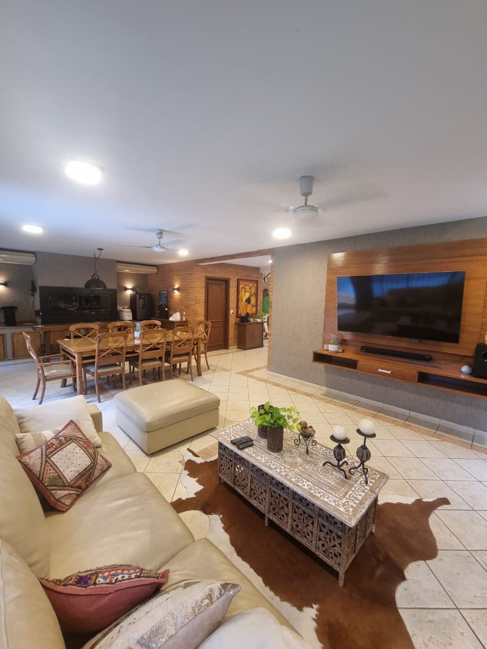 Bella residencia /7 dormitorios con gran patio 1.250 m2 — foto 4