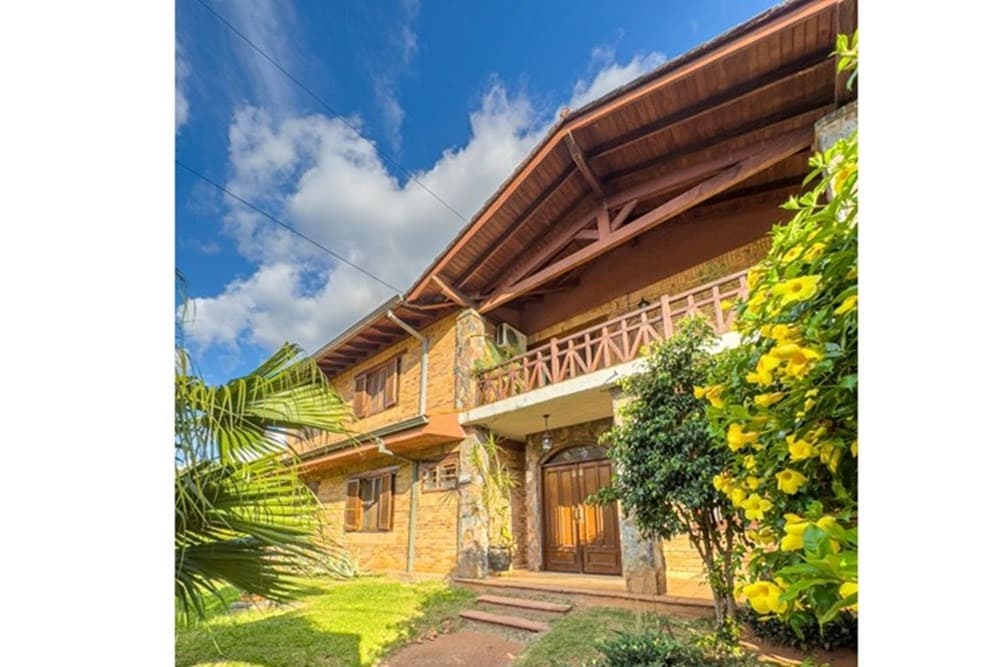 Vendo residencia en Fernando de la Mora