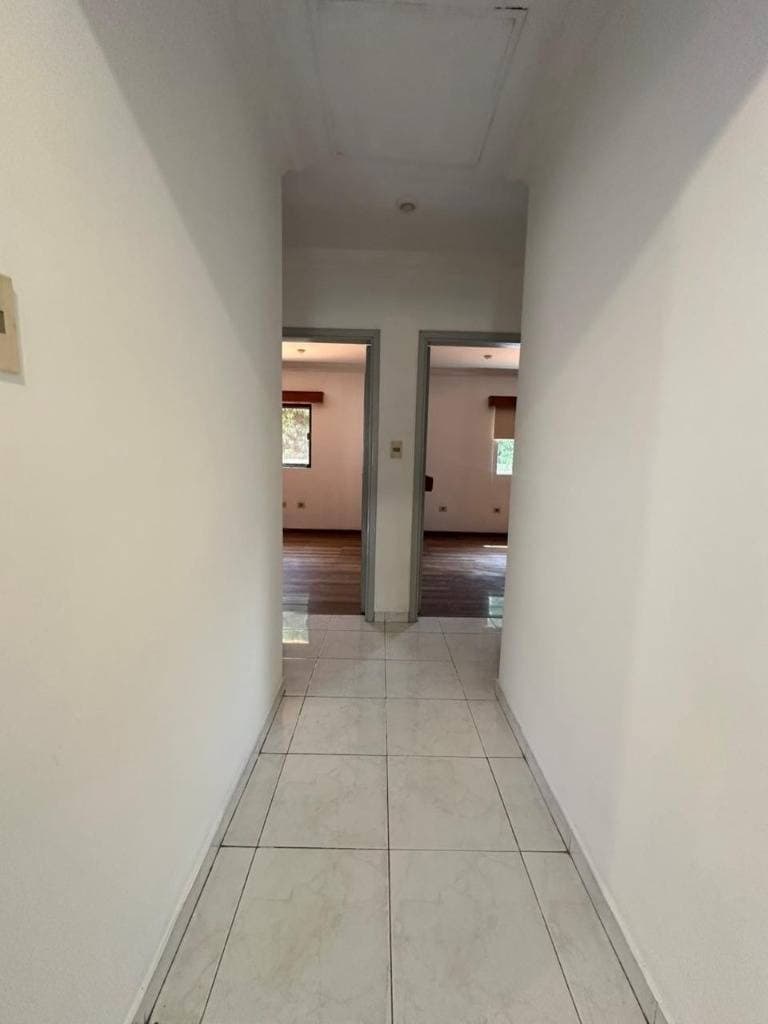 Casa de 4 habitaciones en suite zona colegio cristo rey, foto 3