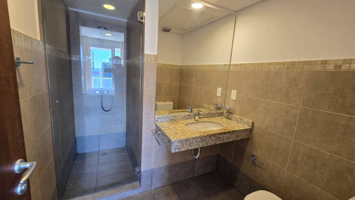 Depto De 1 Dormitorio Amoblado A Pasos Del Shopping Del Sol — foto 2