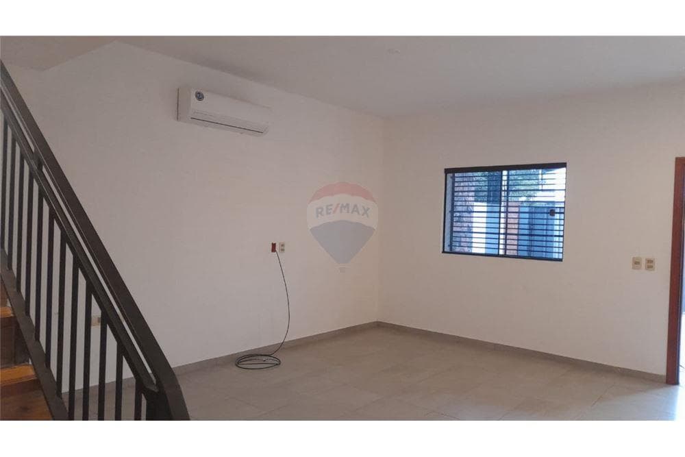 Duplex de 4 dormitorios en Villa Elisa, foto 2