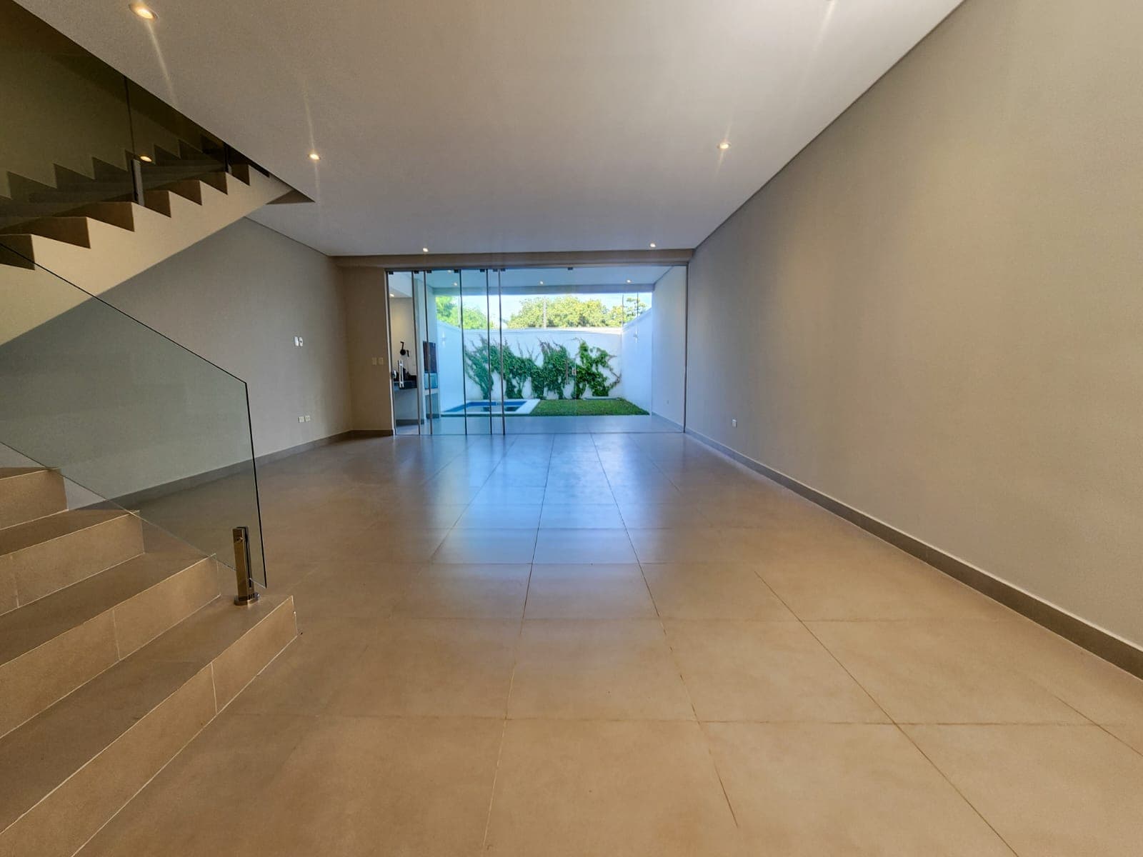 En venta - duplex a estrenar de 3 suites con jardin y piscina, foto 3