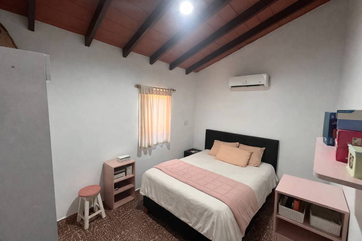 En venta a metros del palacio de justicia de Luque, foto 5