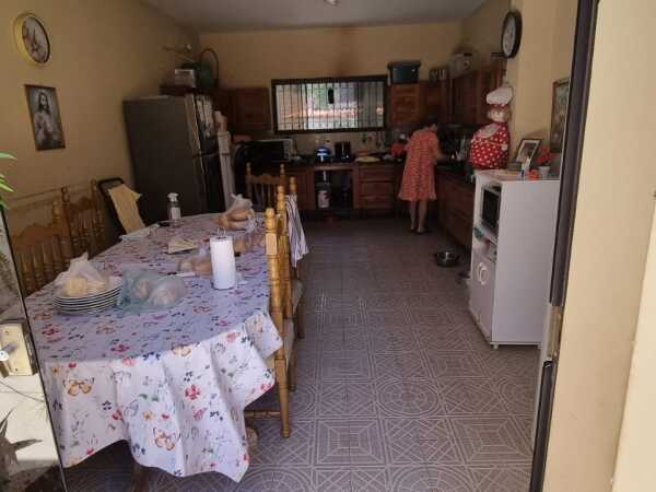 Casa en esquina 491 m2 eeuu y sexta, foto 5