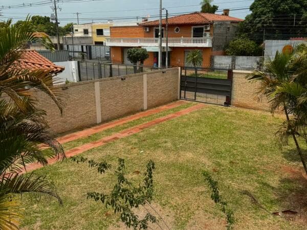 Alquilo casa en Luque villa adela